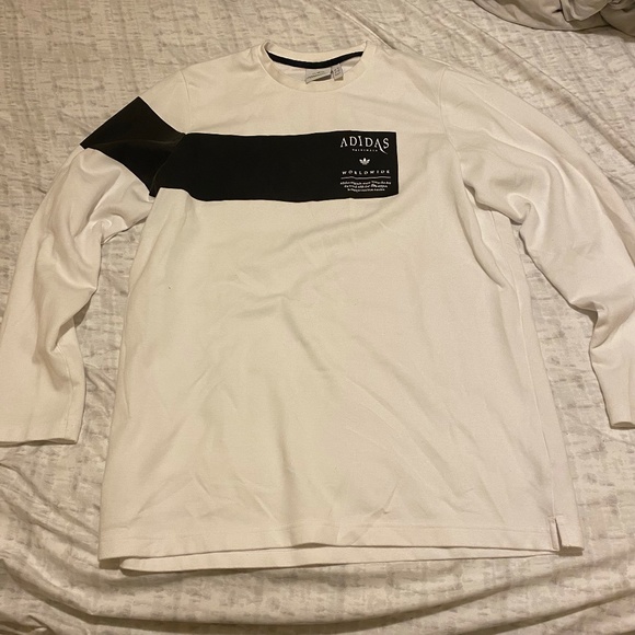 Adidas Long Sleeve large - Picture 1 of 4